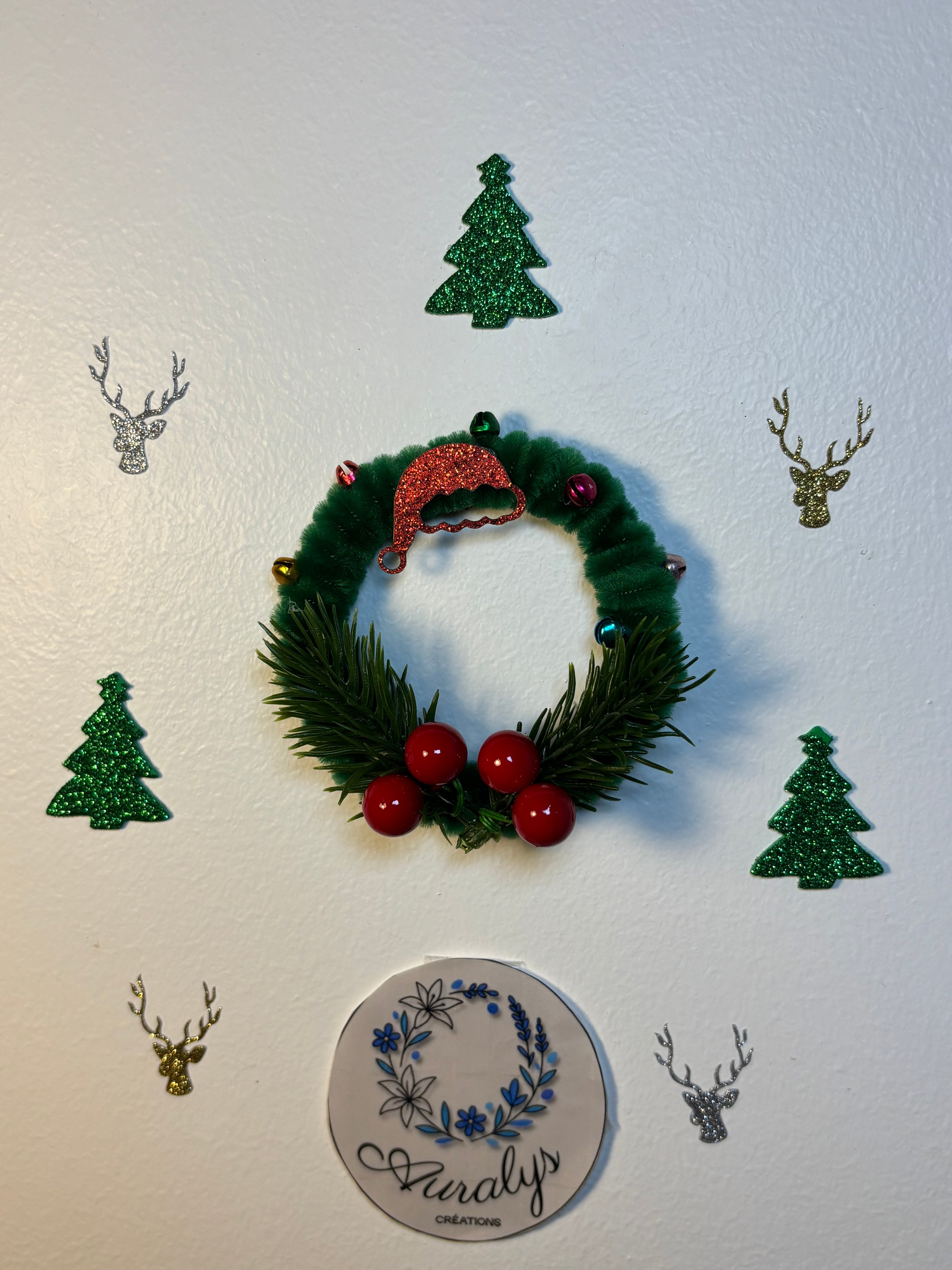 Petite couronne de Noël signature en fil chenille – Décoration festive faite main Auralys Créations