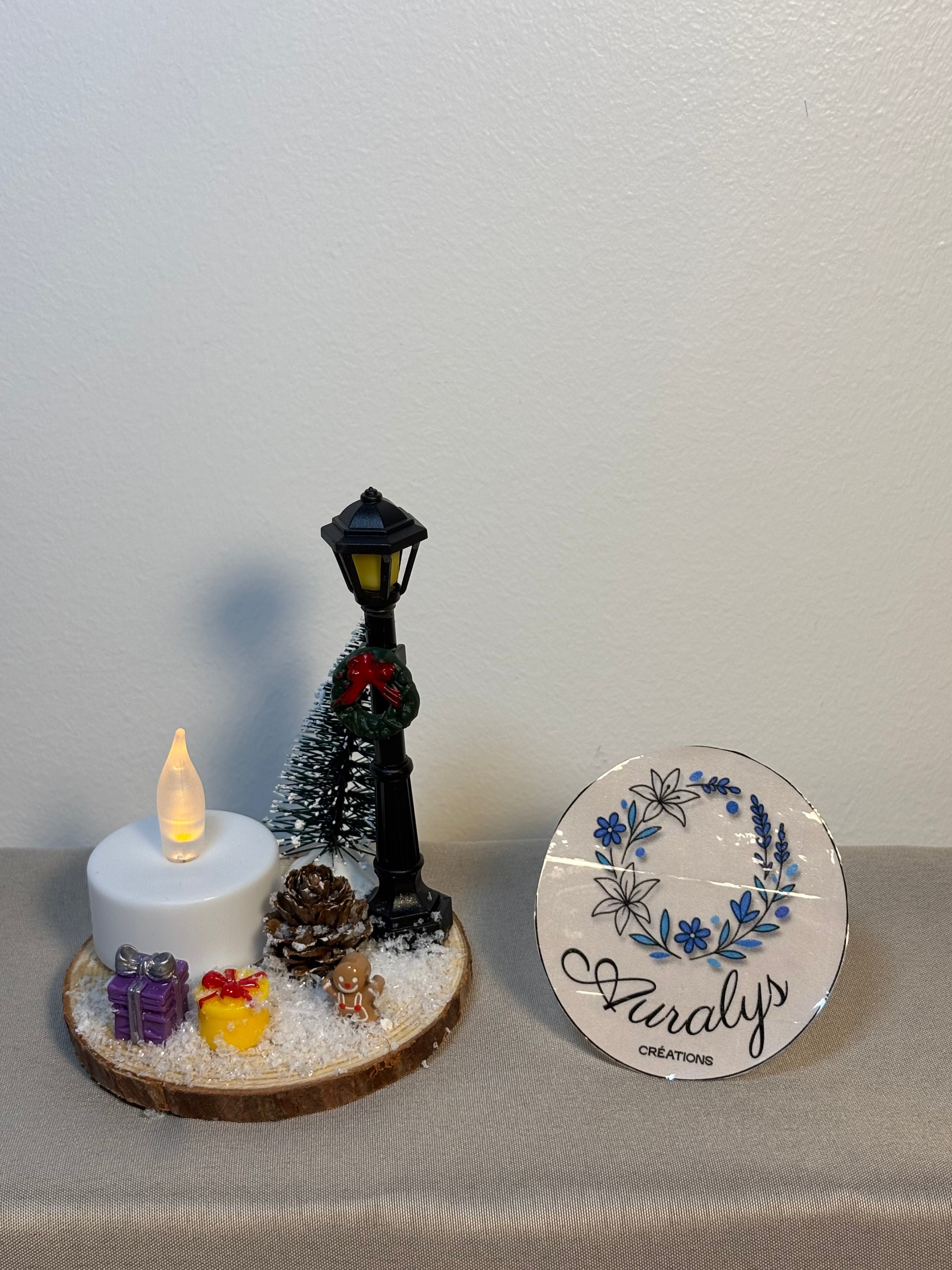 Bougeoir de Noël – Décoration hivernale artisanale avec fausse bougie LED Auralys Créations
